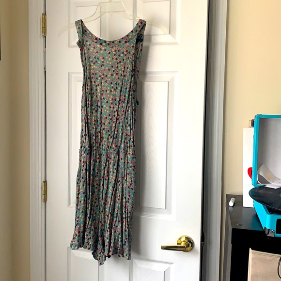 Floral romper WITH POCKETS - Picture 1 of 4